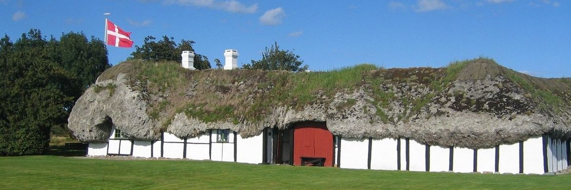 Museumsgården på Læsø med det gamle tangtag